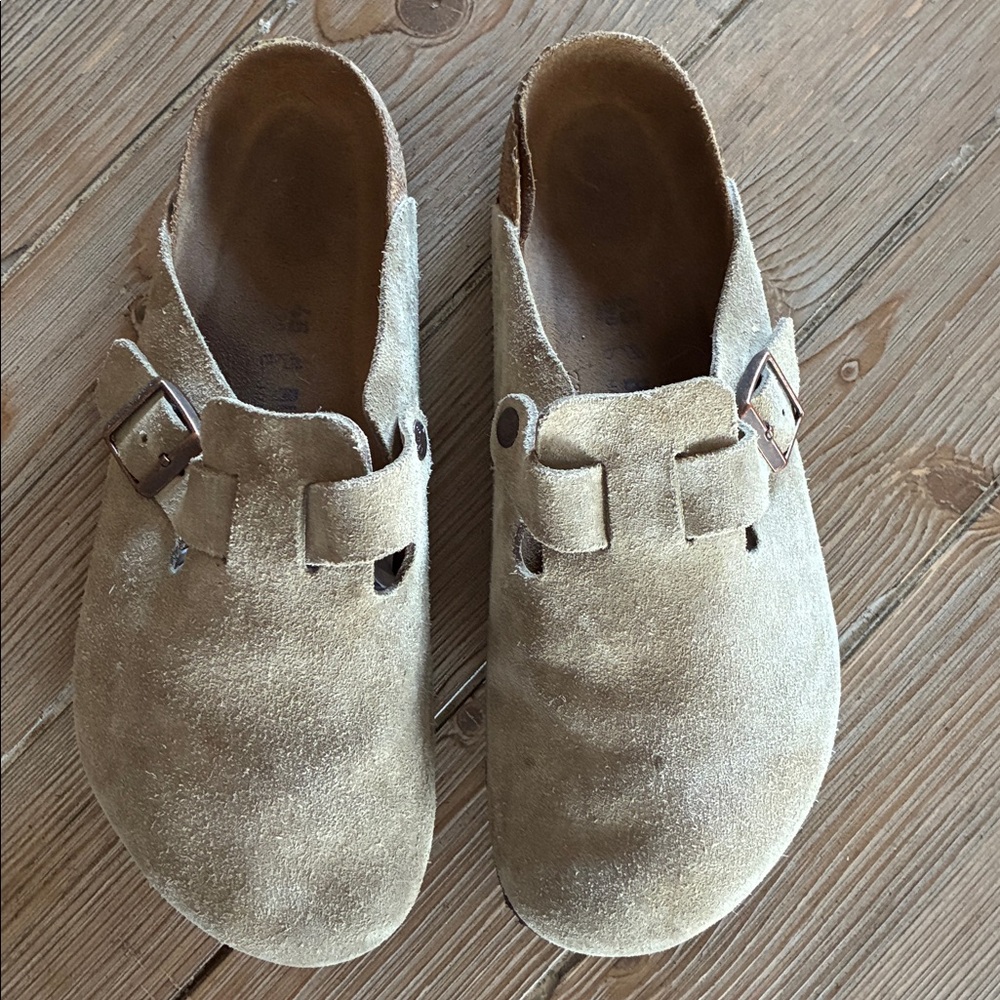 Birkenstock Clogs in Taupe - Picture 2 of 12